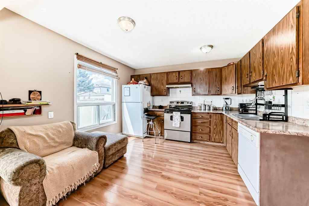 MLS® A2243128 - 4821 60 Street NE in Temple Calgary, Residential