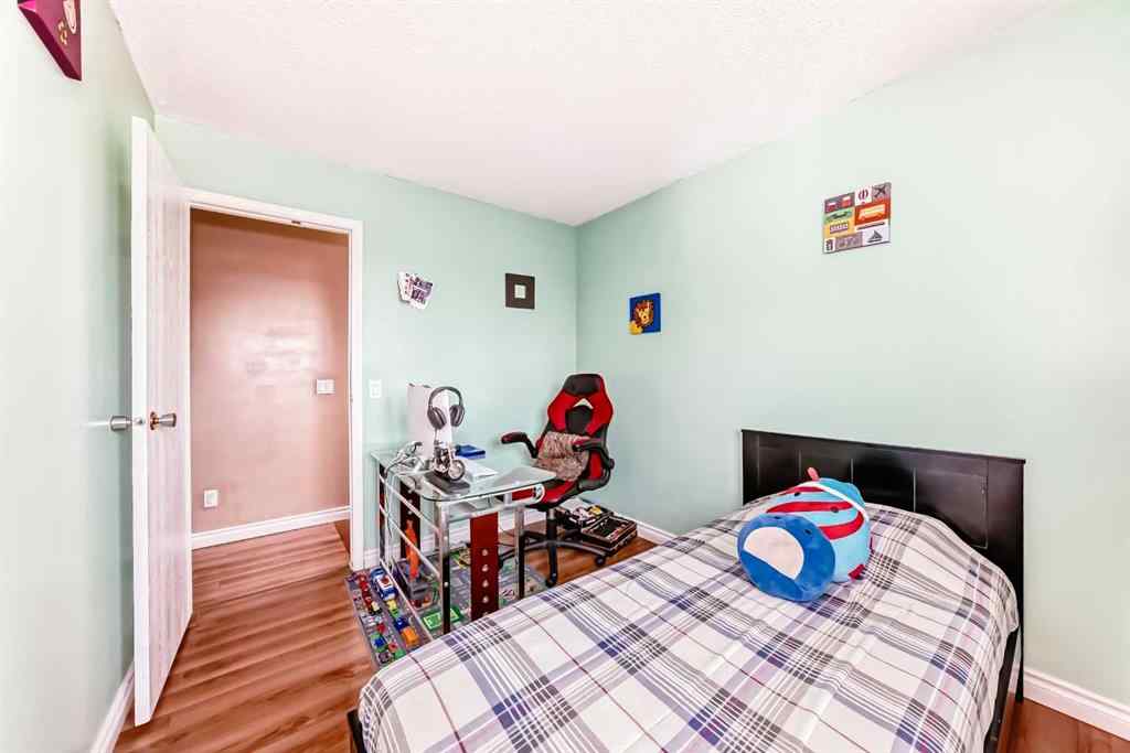 MLS® A2243128 - 4821 60 Street NE in Temple Calgary, Residential
