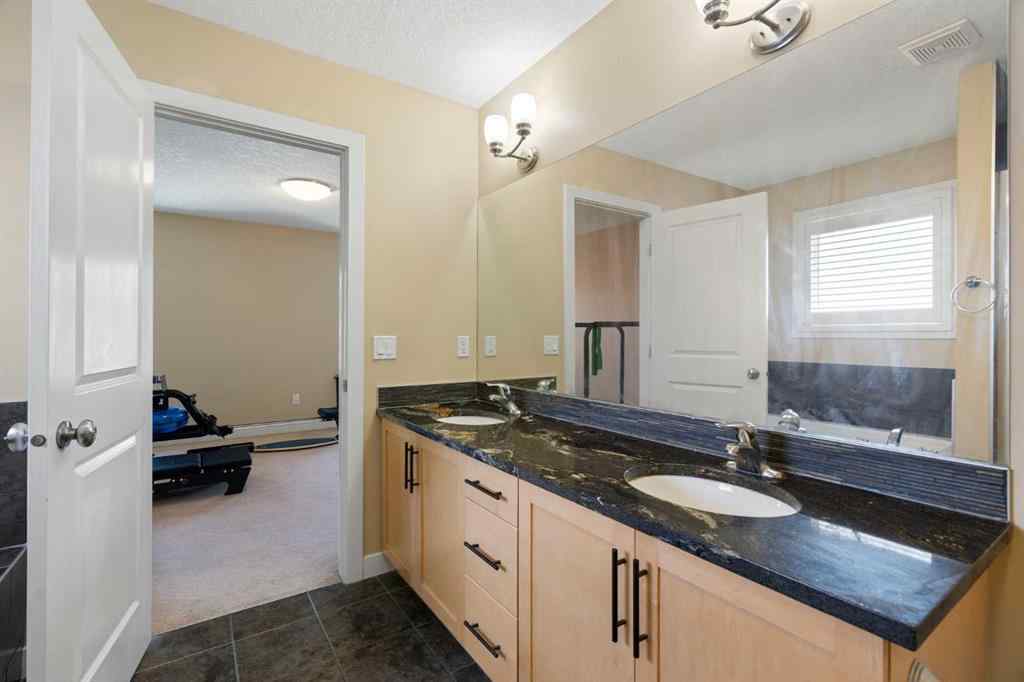 MLS® A2243134 - Unit #2 4709 17 Avenue NW in Montgomery Calgary, Residential