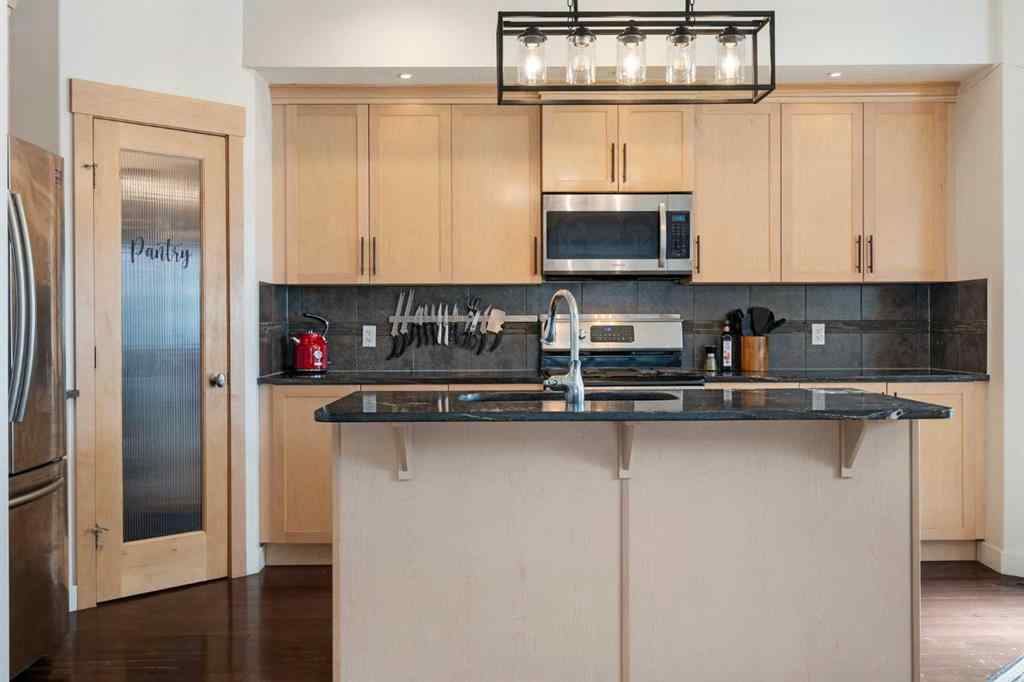 MLS® A2243134 - Unit #2 4709 17 Avenue NW in Montgomery Calgary, Residential