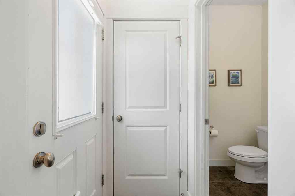 MLS® A2243134 - Unit #2 4709 17 Avenue NW in Montgomery Calgary, Residential