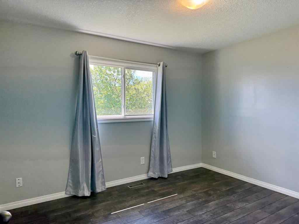MLS® A2243139 - 9913 98 Avenue  in NONE La Glace, Residential