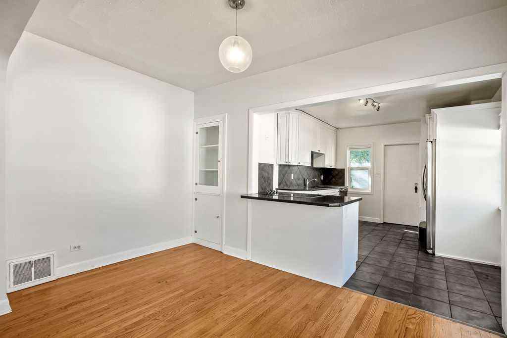 MLS® A2243145 - 453 22 Avenue NW in Mount Pleasant Calgary, Residential
