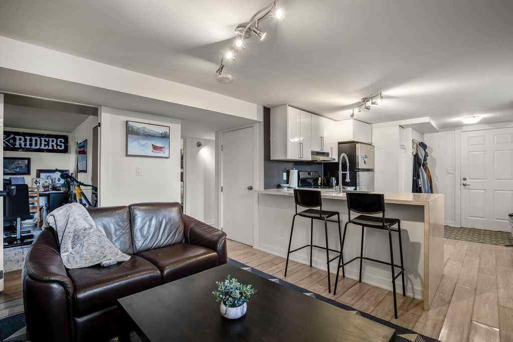 MLS® A2243145 - 453 22 Avenue NW in Mount Pleasant Calgary, Residential