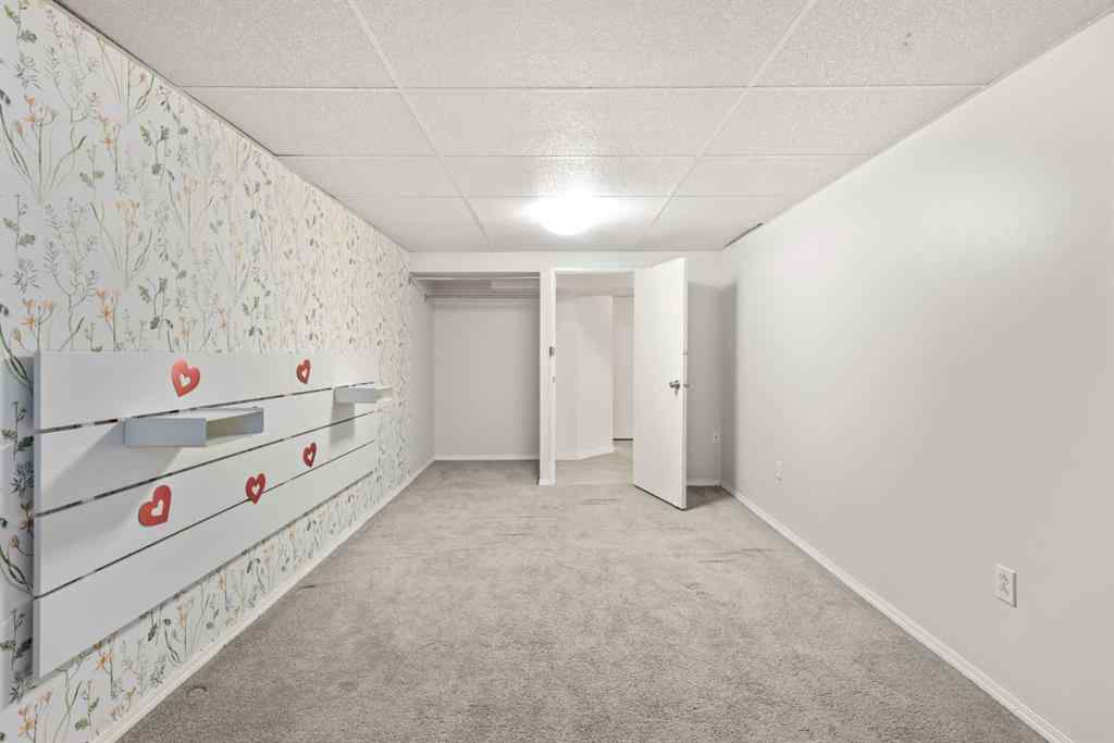 MLS® A2243148 - 132 Whitehill Place NE in Whitehorn Calgary, Residential
