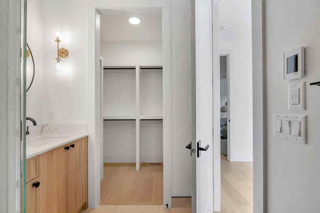 MLS® A2243157 - 2416 4 Avenue NW in West Hillhurst Calgary, Residential