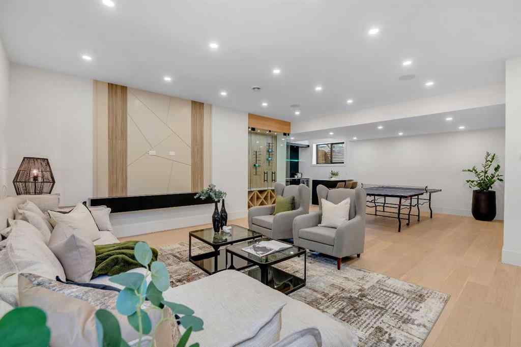 MLS® A2243157 - 2416 4 Avenue NW in West Hillhurst Calgary, Residential