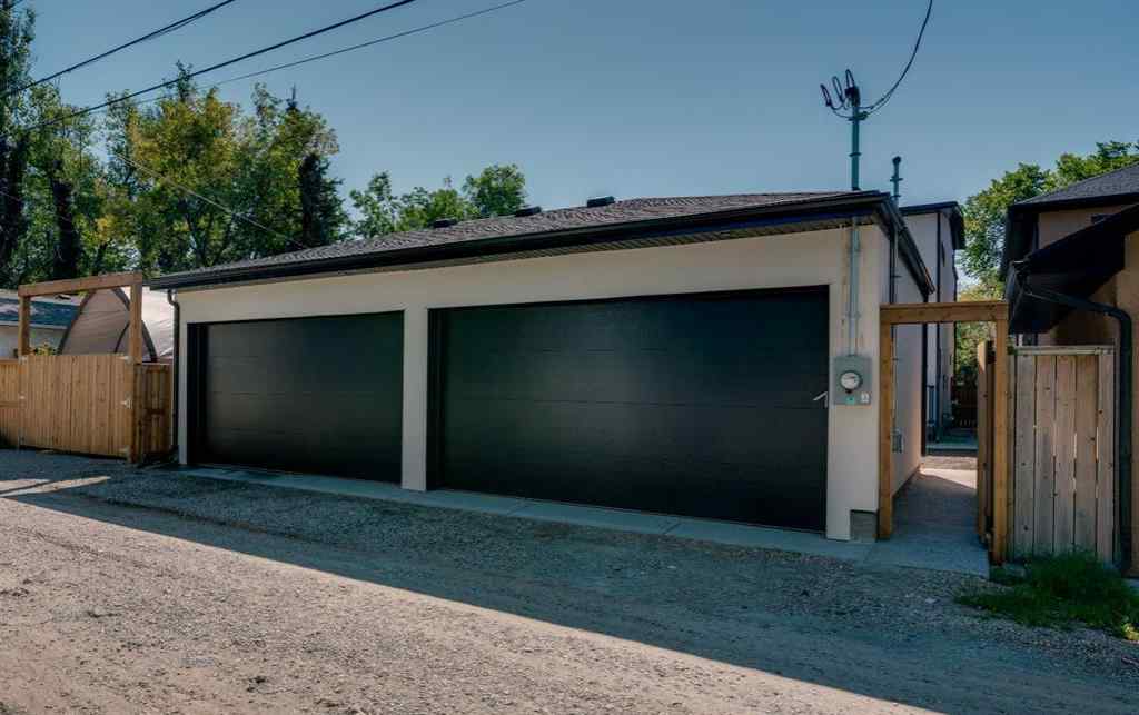 MLS® A2243157 - 2416 4 Avenue NW in West Hillhurst Calgary, Residential
