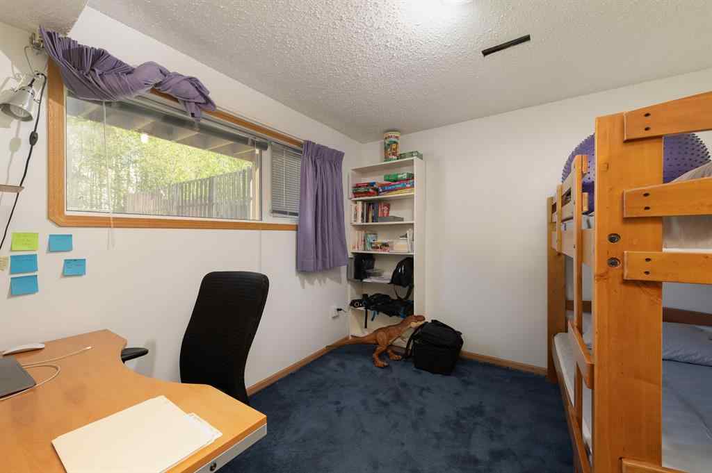 MLS® A2243172 - 128 Ermine Crescent  in Thickwood Fort McMurray, Residential