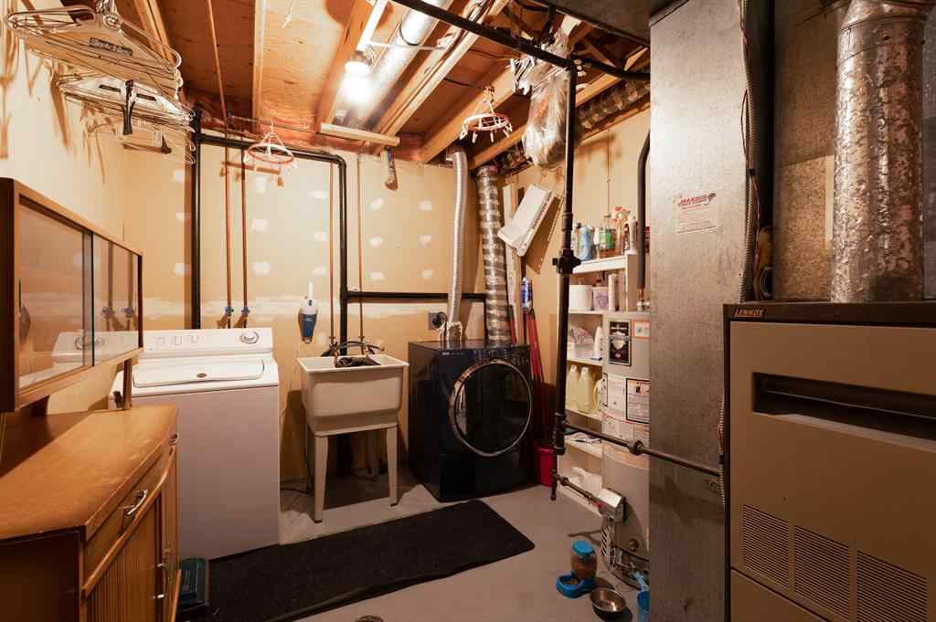 MLS® A2243172 - 128 Ermine Crescent  in Thickwood Fort McMurray, Residential