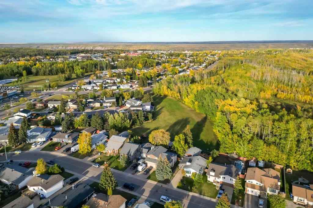 MLS® A2243172 - 128 Ermine Crescent  in Thickwood Fort McMurray, Residential