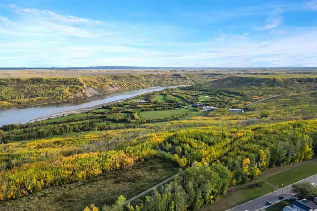 MLS® A2243172 - 128 Ermine Crescent  in Thickwood Fort McMurray, Residential