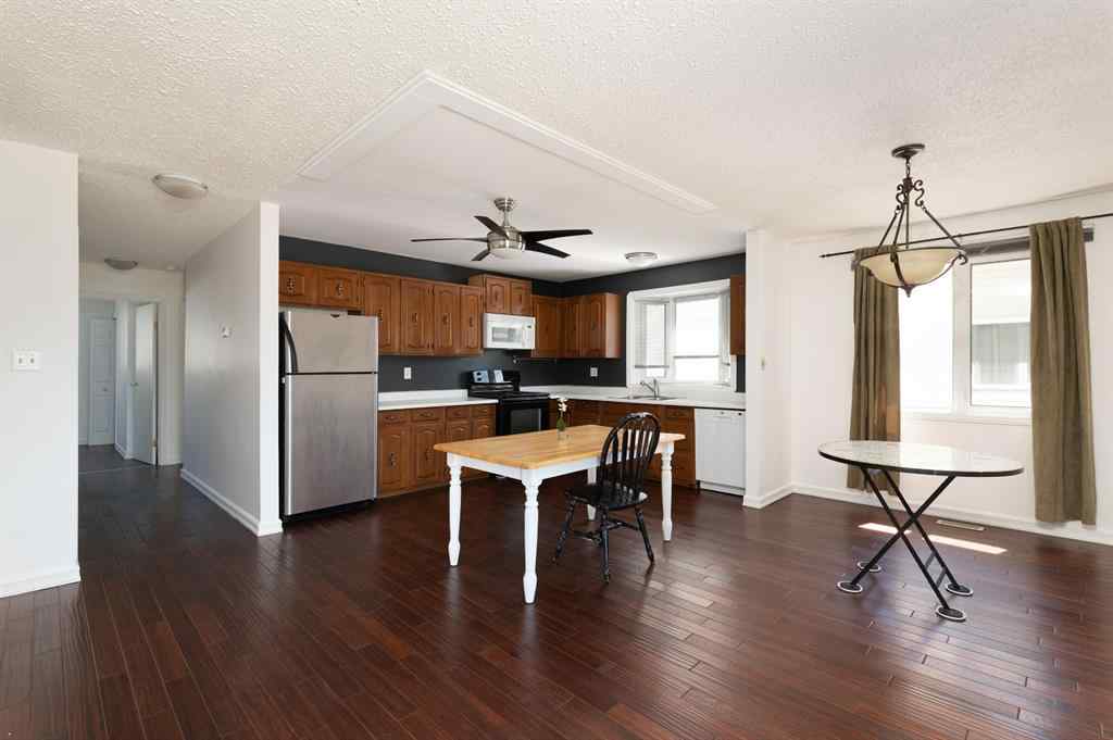 MLS® A2243172 - 128 Ermine Crescent  in Thickwood Fort McMurray, Residential