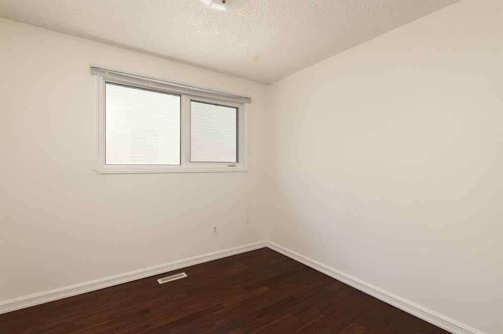 MLS® A2243172 - 128 Ermine Crescent  in Thickwood Fort McMurray, Residential
