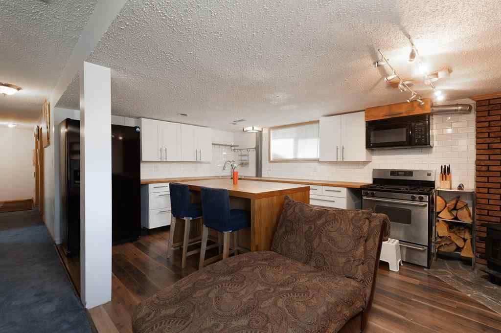 MLS® A2243172 - 128 Ermine Crescent  in Thickwood Fort McMurray, Residential