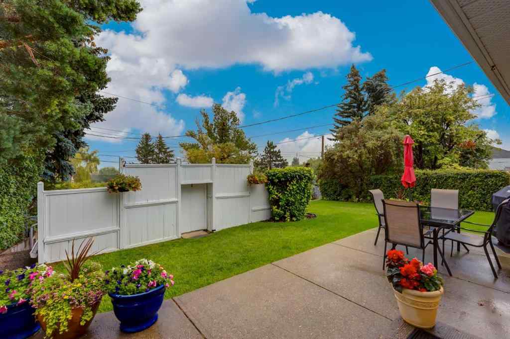 MLS® A2243176 - 5016 Norris Road NW in North Haven Calgary, Residential