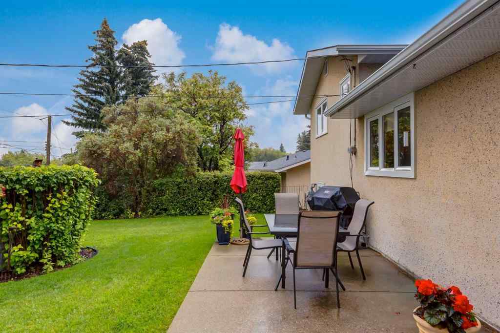 MLS® A2243176 - 5016 Norris Road NW in North Haven Calgary, Residential
