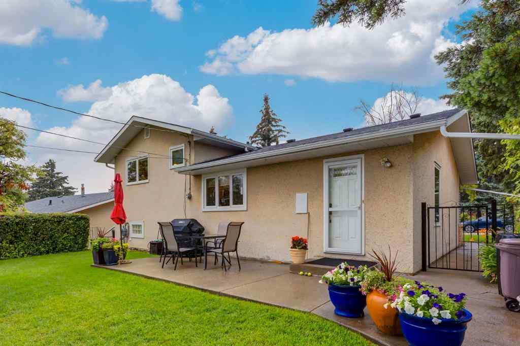 MLS® A2243176 - 5016 Norris Road NW in North Haven Calgary, Residential