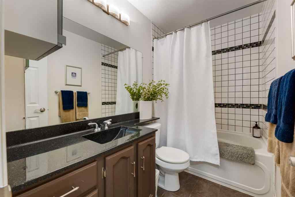 MLS® A2243176 - 5016 Norris Road NW in North Haven Calgary, Residential