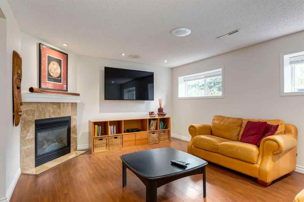 MLS® A2243176 - 5016 Norris Road NW in North Haven Calgary, Residential