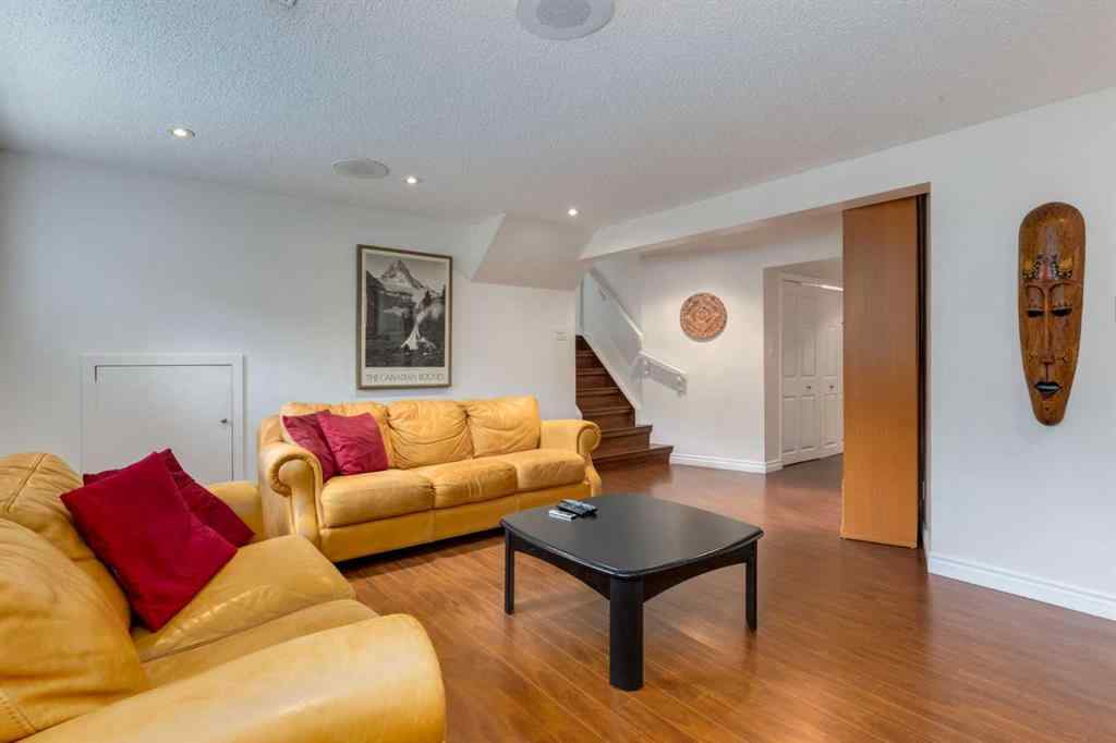 MLS® A2243176 - 5016 Norris Road NW in North Haven Calgary, Residential