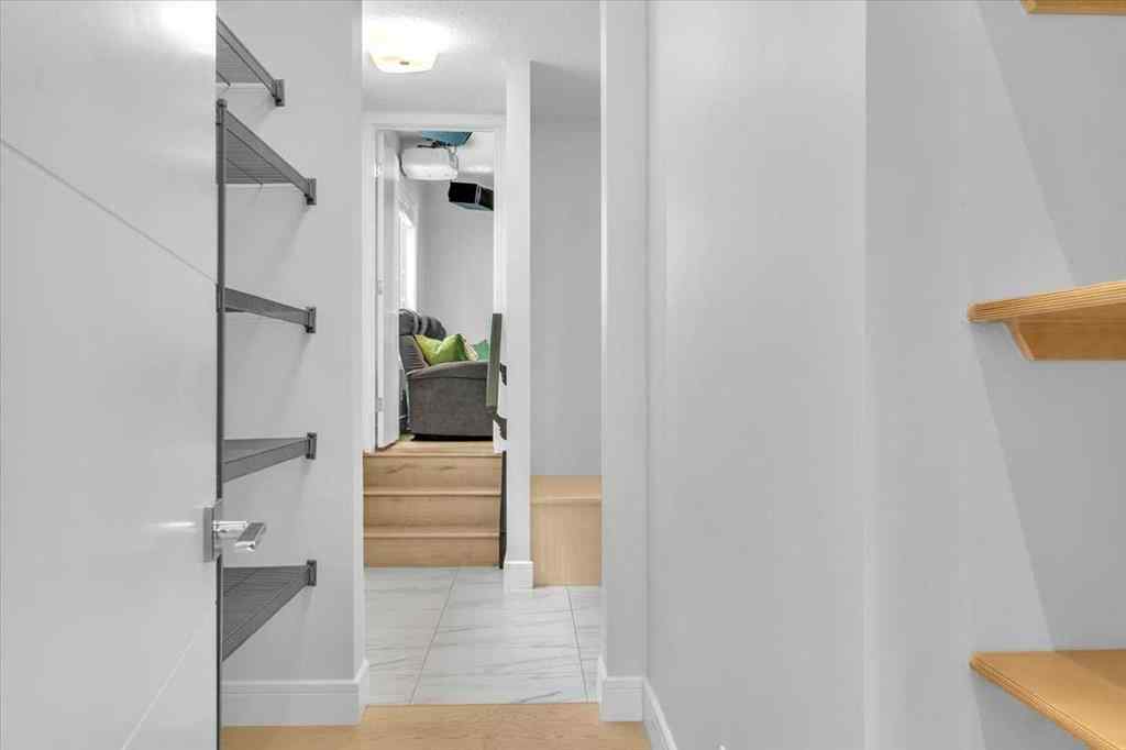 MLS® A2243177 - 151 Aspen Vista Way SW in Aspen Woods Calgary, Residential