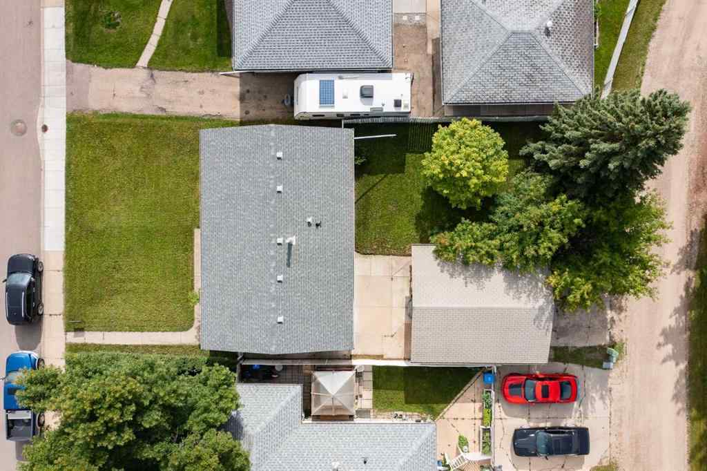 MLS® A2243178 - 11 Osborne Street  in Oriole Park Red Deer, Residential