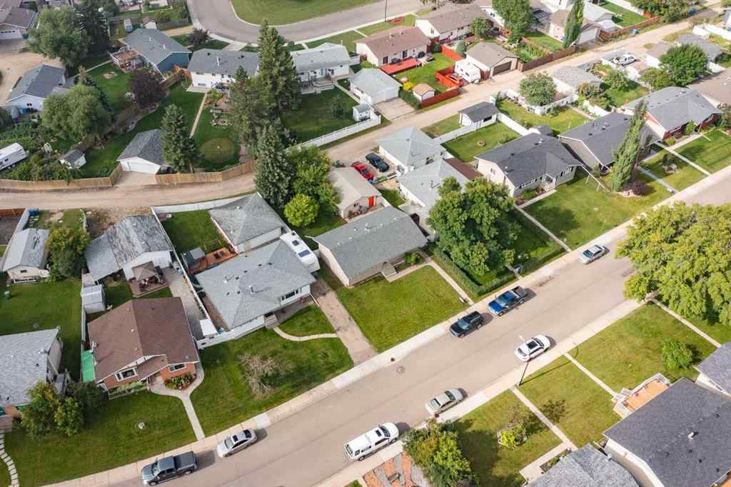 MLS® A2243178 - 11 Osborne Street  in Oriole Park Red Deer, Residential