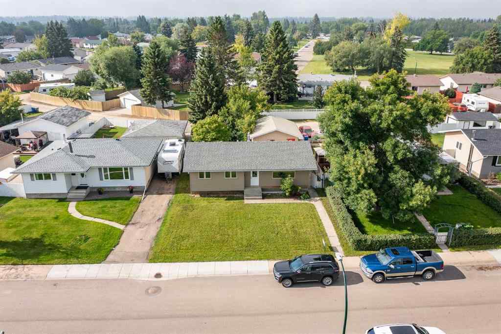 MLS® A2243178 - 11 Osborne Street  in Oriole Park Red Deer, Residential