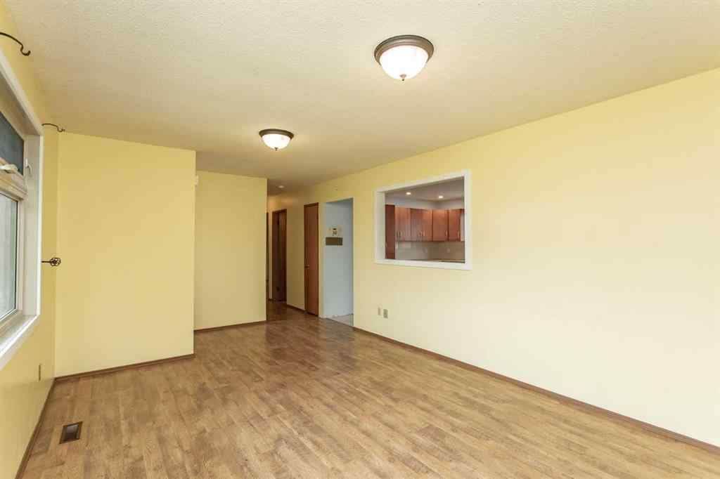 MLS® A2243178 - 11 Osborne Street  in Oriole Park Red Deer, Residential