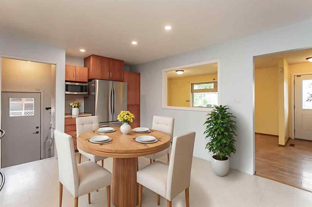 MLS® A2243178 - 11 Osborne Street  in Oriole Park Red Deer, Residential