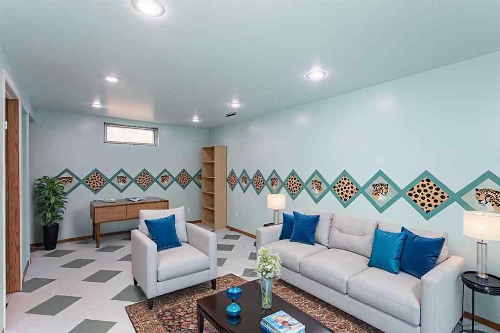 MLS® A2243178 - 11 Osborne Street  in Oriole Park Red Deer, Residential