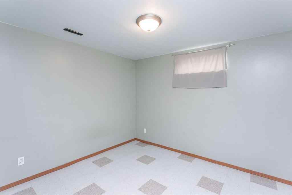 MLS® A2243178 - 11 Osborne Street  in Oriole Park Red Deer, Residential