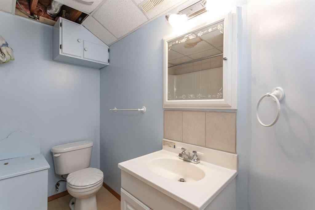 MLS® A2243178 - 11 Osborne Street  in Oriole Park Red Deer, Residential