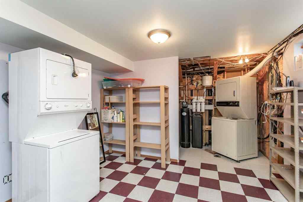 MLS® A2243178 - 11 Osborne Street  in Oriole Park Red Deer, Residential