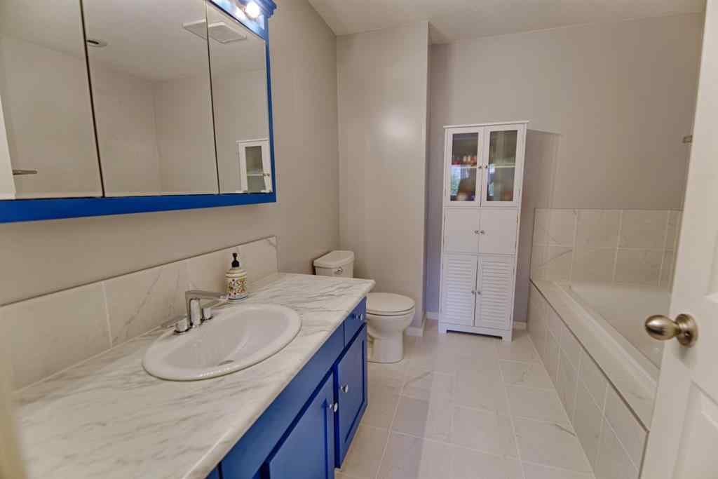 MLS® A2243181 - 1618 22A Street  in NONE Coaldale, Residential