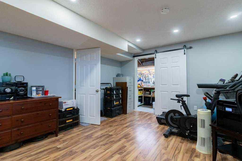 MLS® A2243185 - 138 Hampstead Circle NW in Hamptons Calgary, Residential