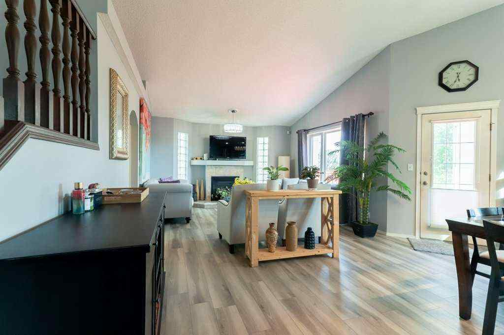 MLS® A2243185 - 138 Hampstead Circle NW in Hamptons Calgary, Residential
