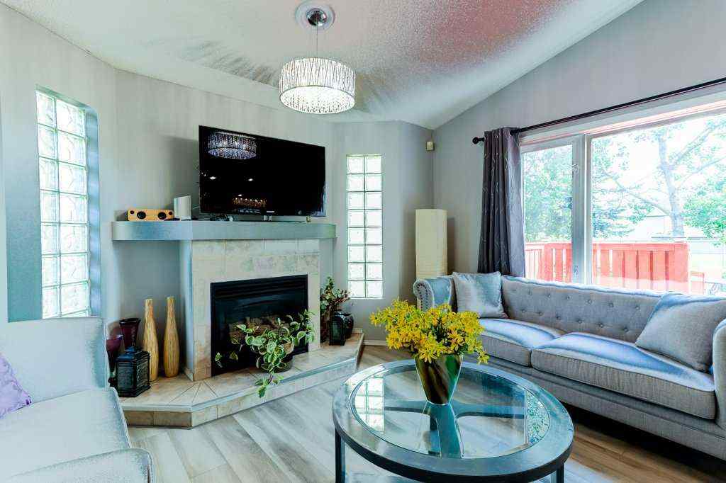MLS® A2243185 - 138 Hampstead Circle NW in Hamptons Calgary, Residential