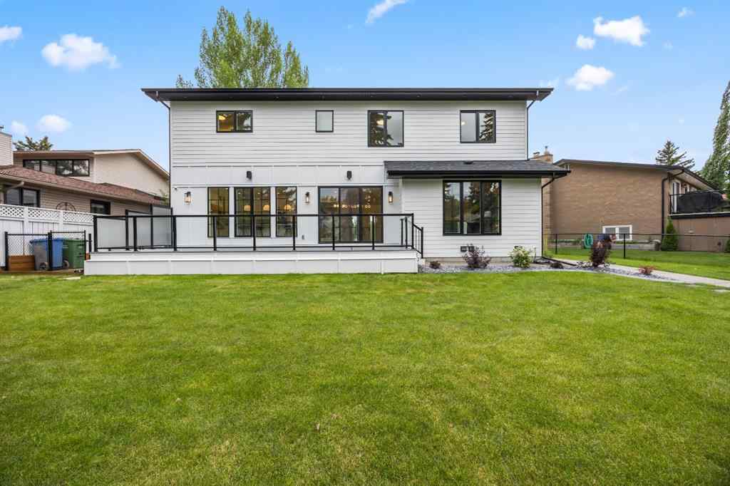 MLS® A2243190 - 12 Vardana Place NW in Varsity Calgary, Residential