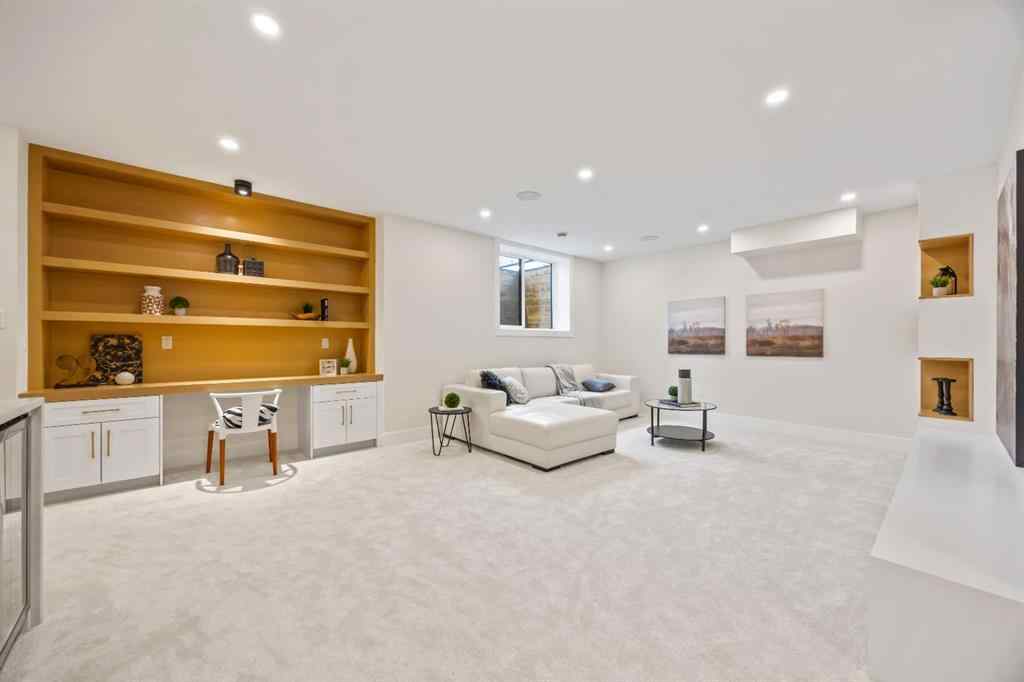 MLS® A2243190 - 12 Vardana Place NW in Varsity Calgary, Residential