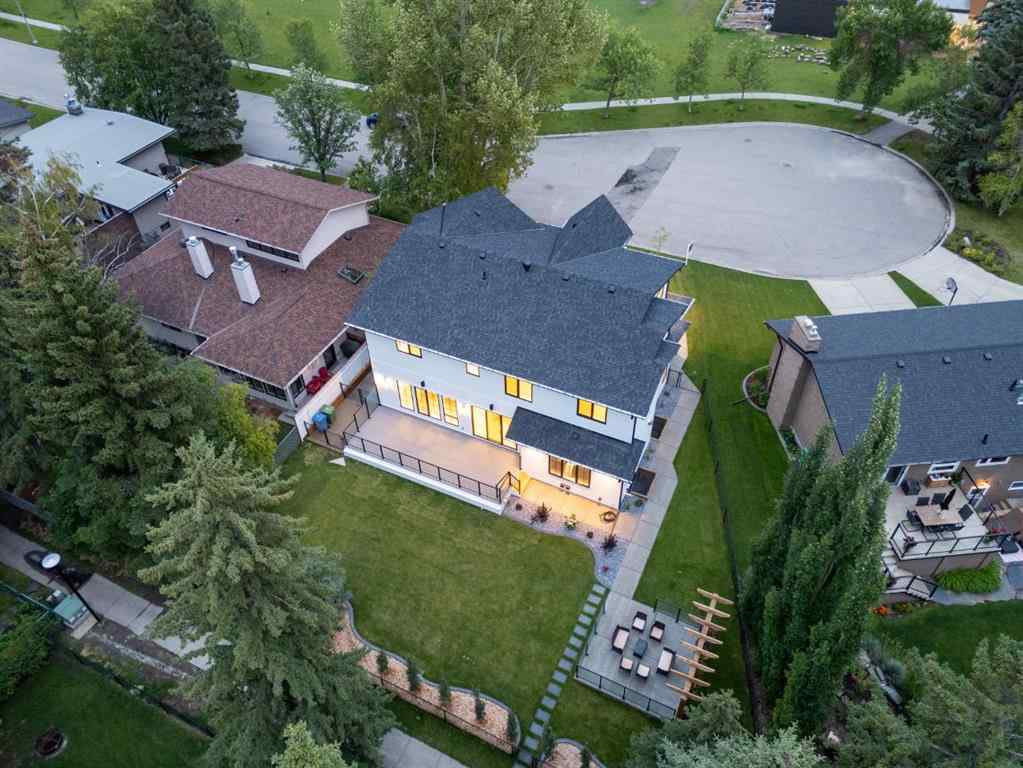 MLS® A2243190 - 12 Vardana Place NW in Varsity Calgary, Residential