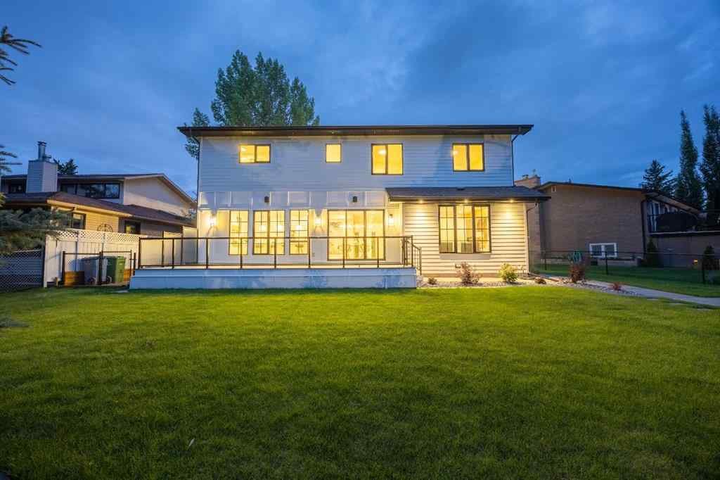 MLS® A2243190 - 12 Vardana Place NW in Varsity Calgary, Residential