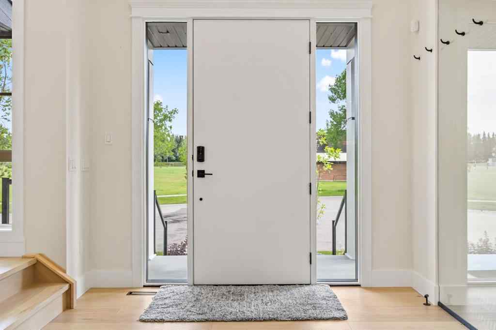 MLS® A2243190 - 12 Vardana Place NW in Varsity Calgary, Residential