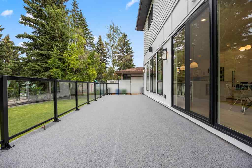 MLS® A2243190 - 12 Vardana Place NW in Varsity Calgary, Residential