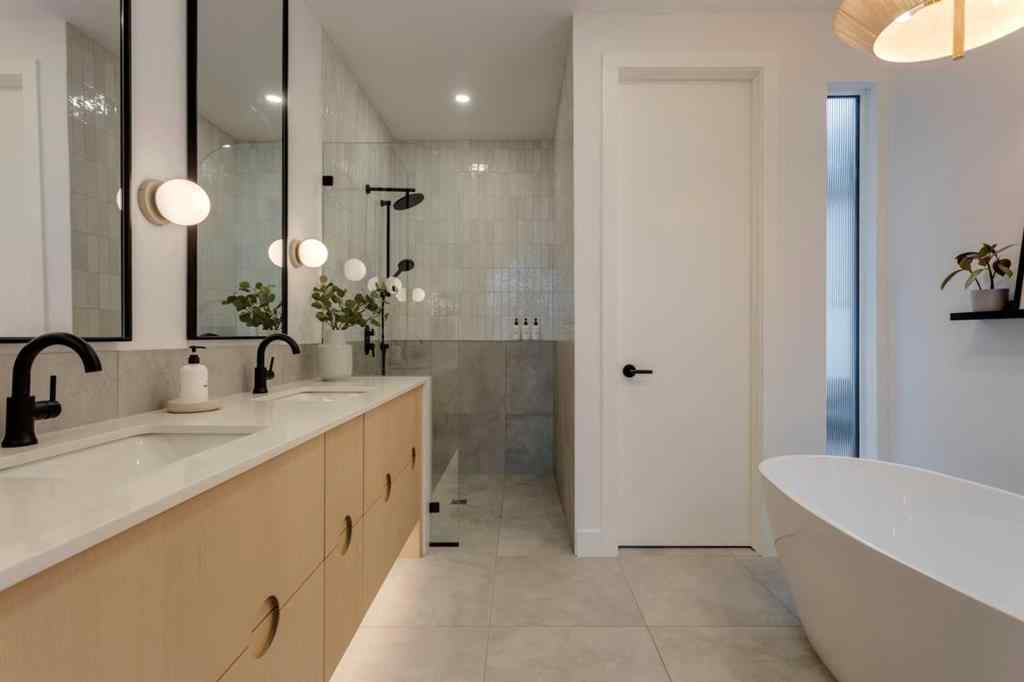 MLS® A2243194 - 701 27 Avenue NW in Mount Pleasant Calgary, Residential
