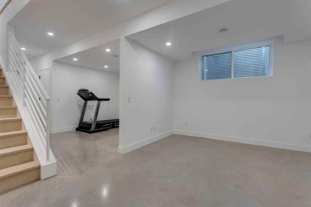MLS® A2243194 - 701 27 Avenue NW in Mount Pleasant Calgary, Residential
