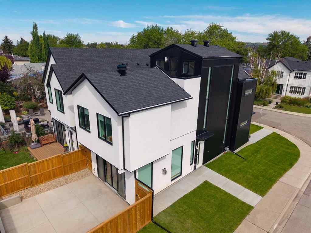 MLS® A2243194 - 701 27 Avenue NW in Mount Pleasant Calgary, Residential