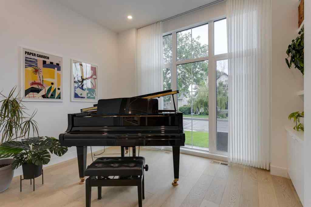 MLS® A2243194 - 701 27 Avenue NW in Mount Pleasant Calgary, Residential
