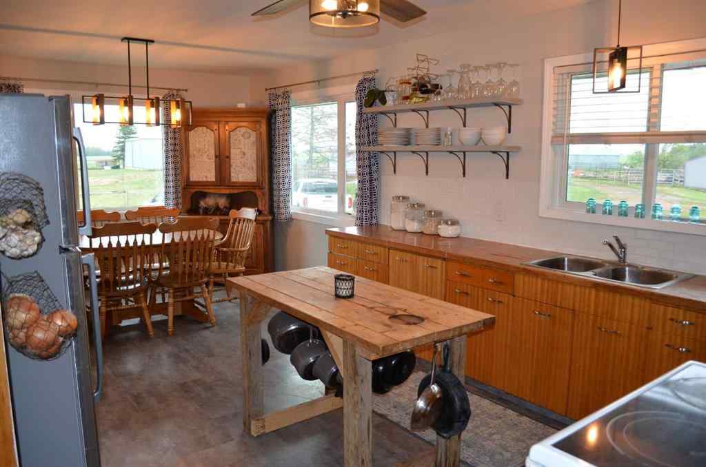 MLS® A2243201 - 14123 Township Road 404   in NONE Rural Flagstaff County, Residential